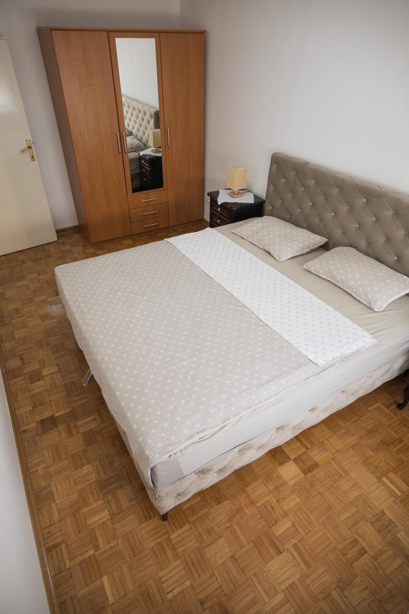 Naomi Apartment