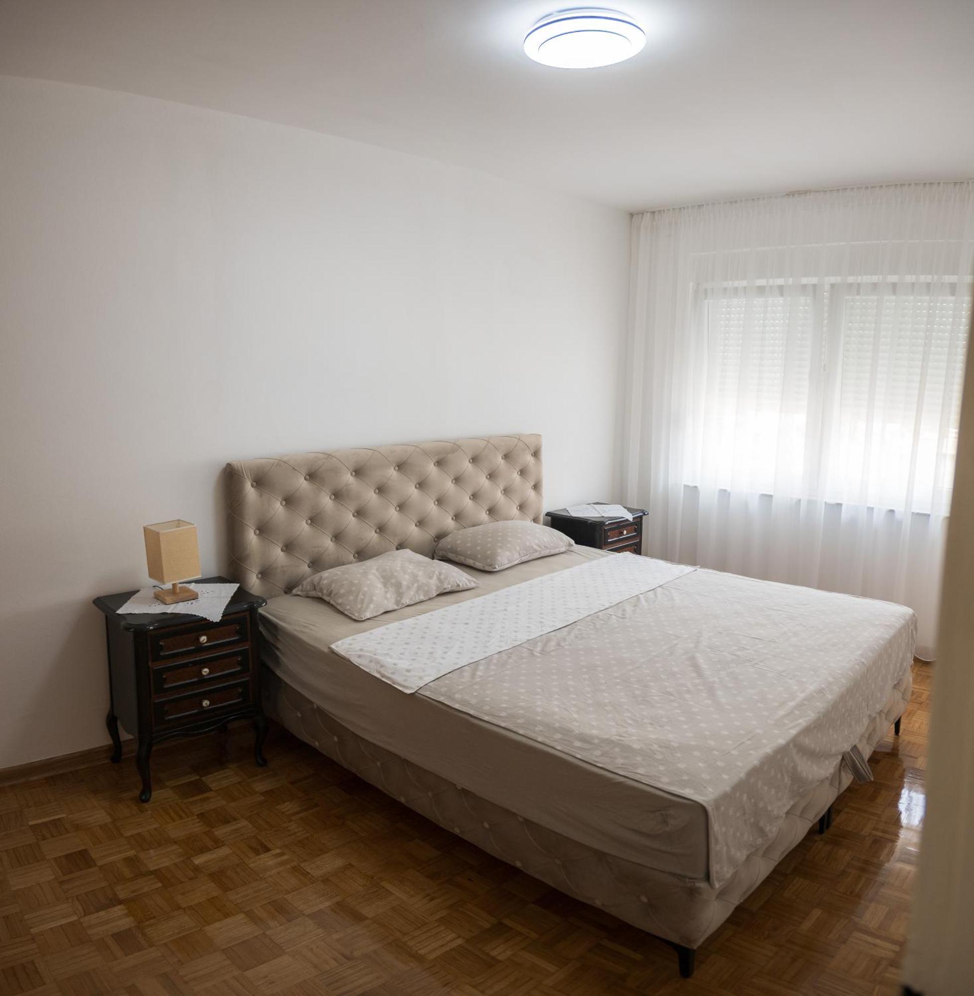 Naomi Apartment